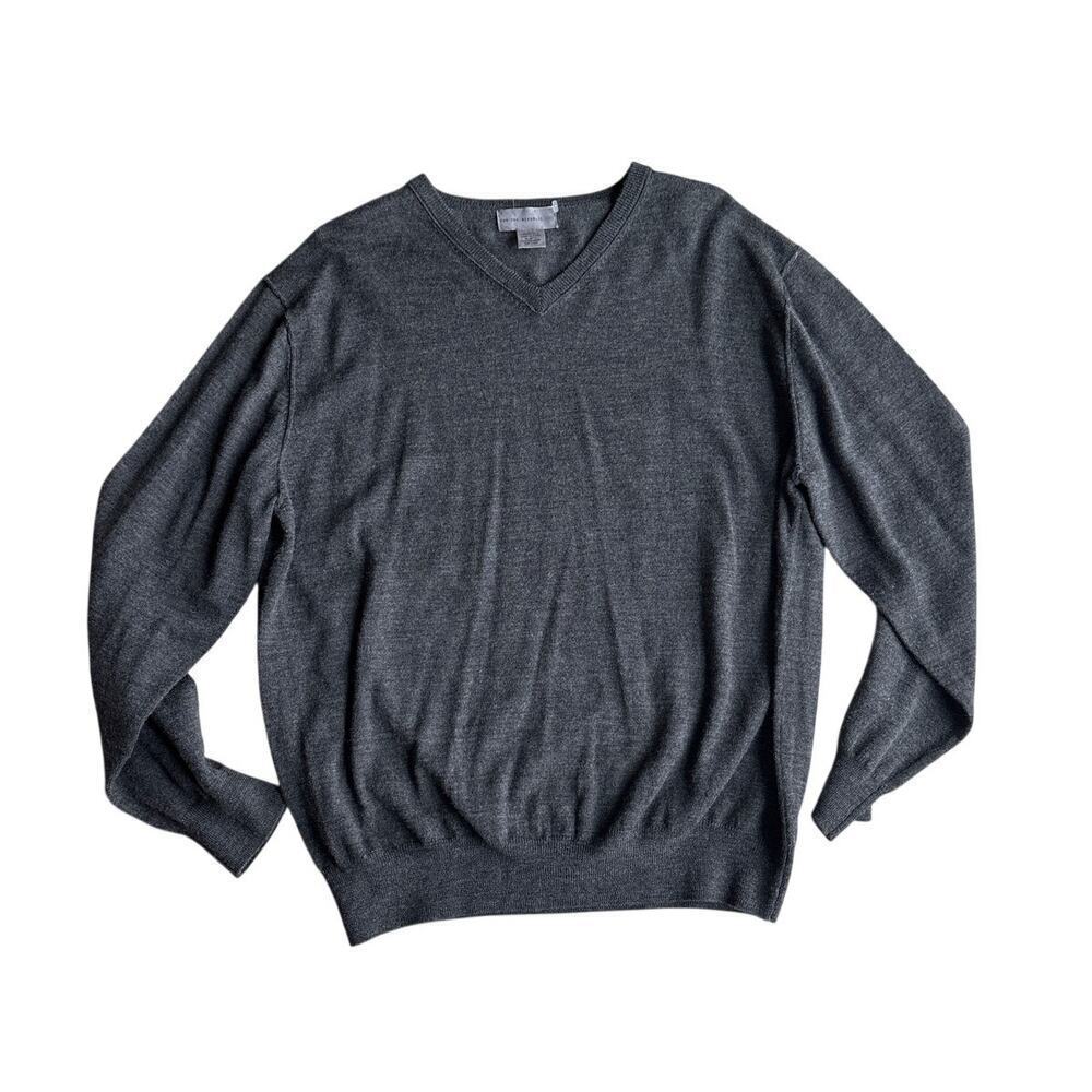 For The Republic XL 100% Merino Wool Gray V-Neck Sweater